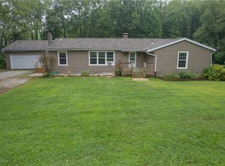 5372 Mennonite Rd, Mantua, OH 44255