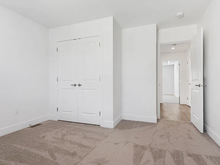 46211 Promontory Rd — Photo 32