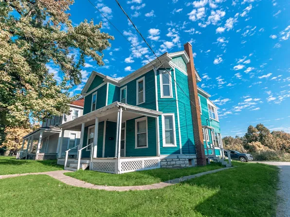 1217 W 9th St #A, Alton, IL 62002
