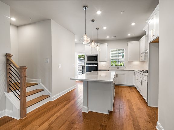 4th image of 2567 Astaire Ct