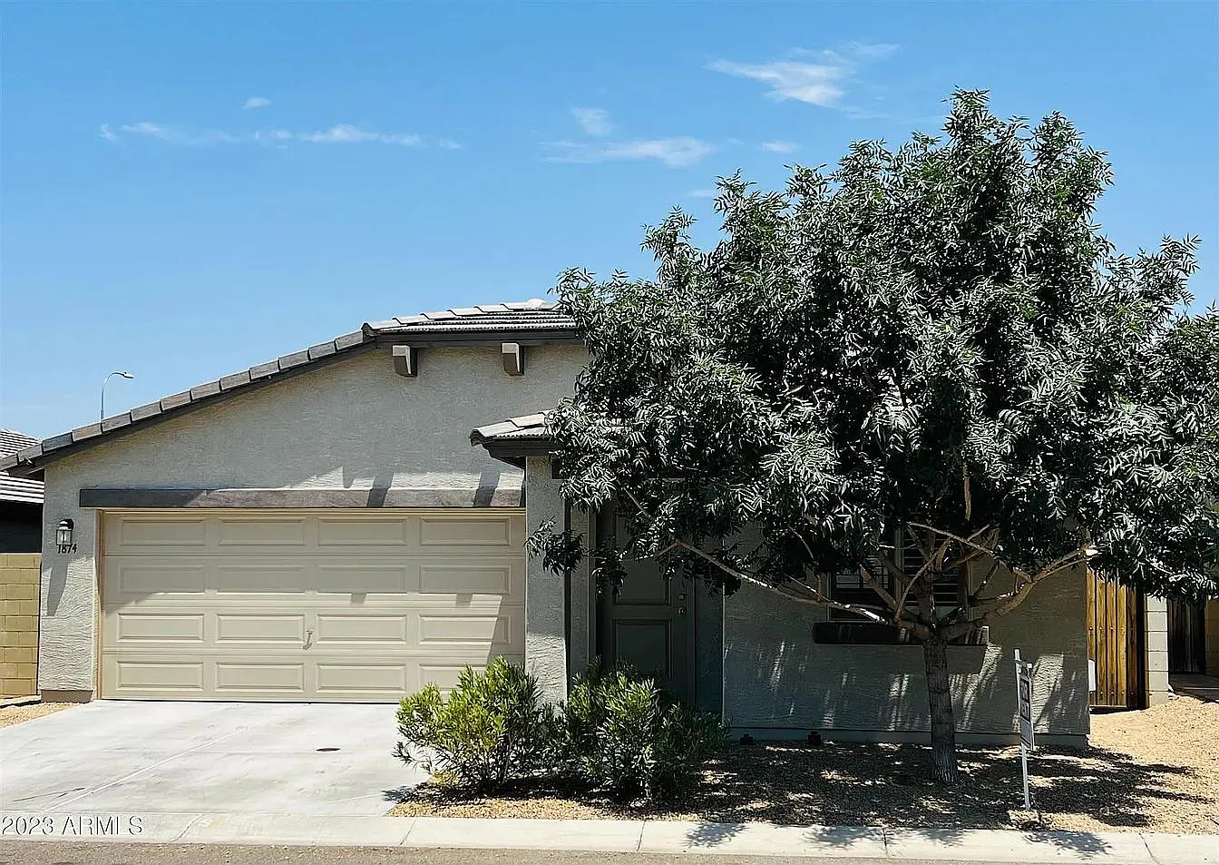 3 bed, 1306 sqft, $1,995 — Photo 1