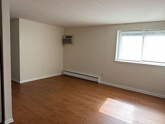 5th image of 139 S State Rd APT B2