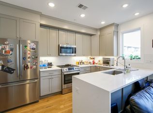 382 7th St #3, Jersey City, NJ 07302