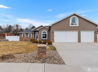 251 Lilly Ln, Wenatchee, WA 98801