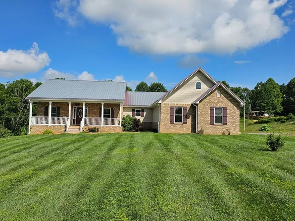 2392 Mount Zion Rd, Woodlawn, VA 24381
