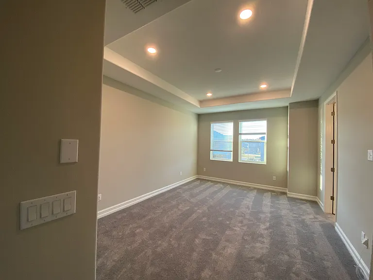 4671 Almada Ln — Photo 17