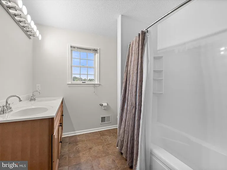 991 Church Hill Rd — Photo 33
