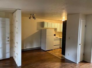 660 2nd St APT 12, Lake Oswego, OR 97034