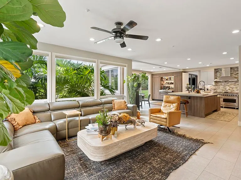 6805 Farms View Ct — Photo 10