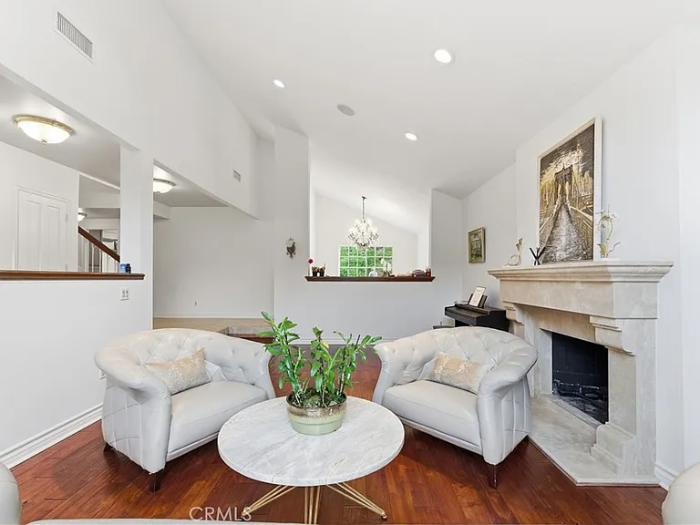 19511 Rosita St — Photo 7