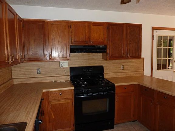 5th image of 1521 Marble Way
