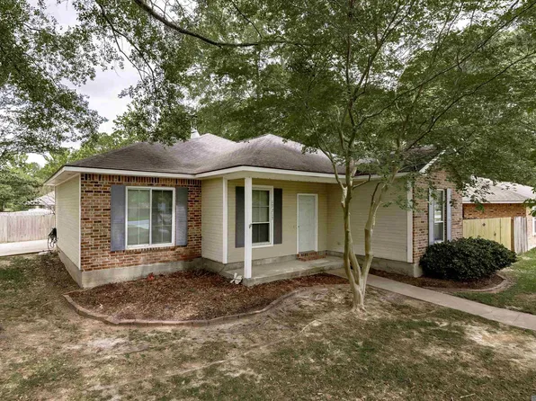 17213 Ashton Ave, Greenwell Springs, LA 70739