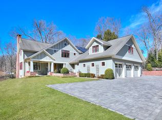 4 Deepwood Ln, Westport, CT 06880