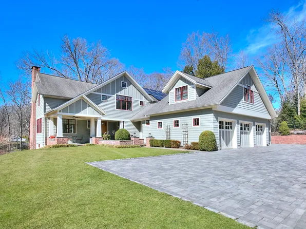 4 Deepwood Lane, Westport, CT 06880