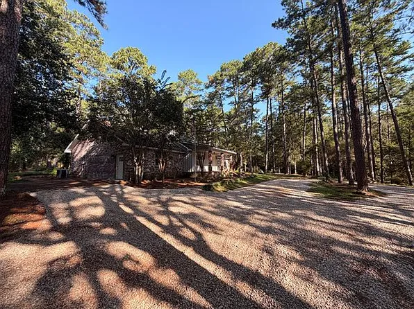56 Pierce Ln, Columbia, MS 39429