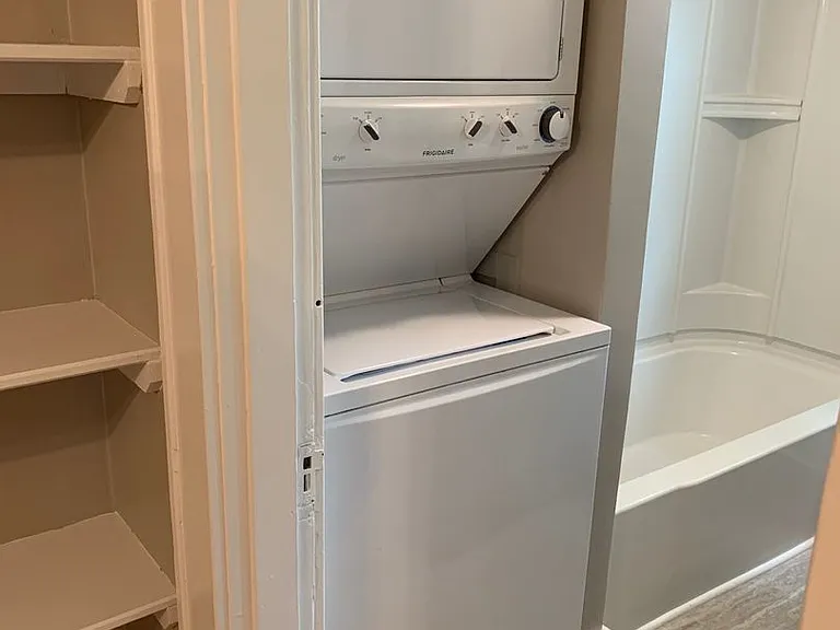 1410 Calvin Avenue — Photo 10