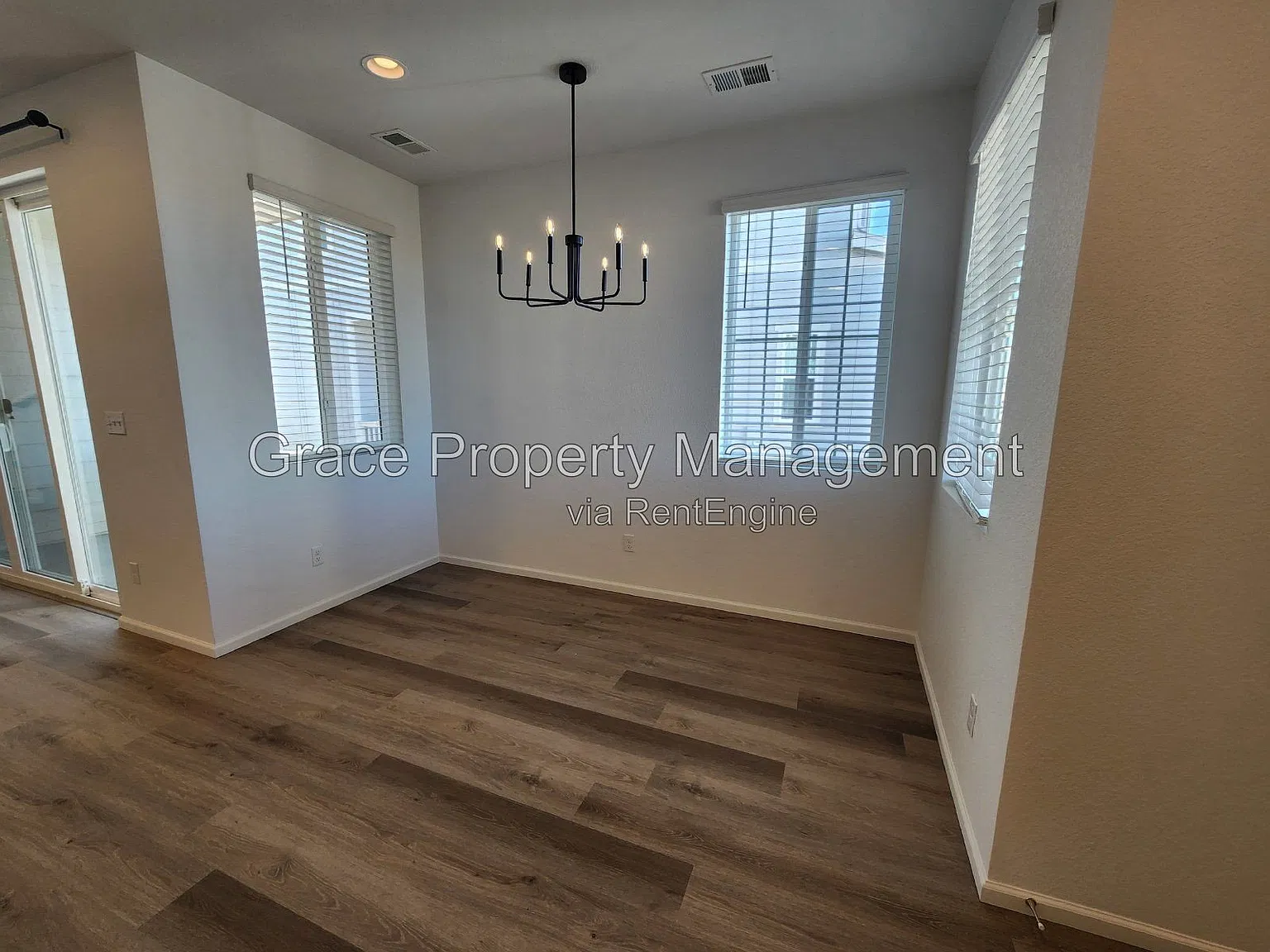 3 bed, 2.5 bath, 1475 sqft, $2,325 — Photo 4