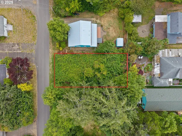 Victoria St, Rockaway Beach, OR 97136