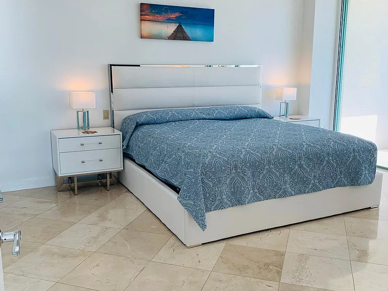 3400 SW 27th Ave #1001 — Photo 33