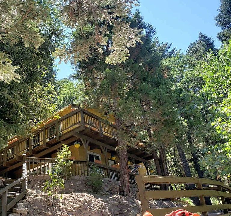 1st image of 25571 Lo Ln