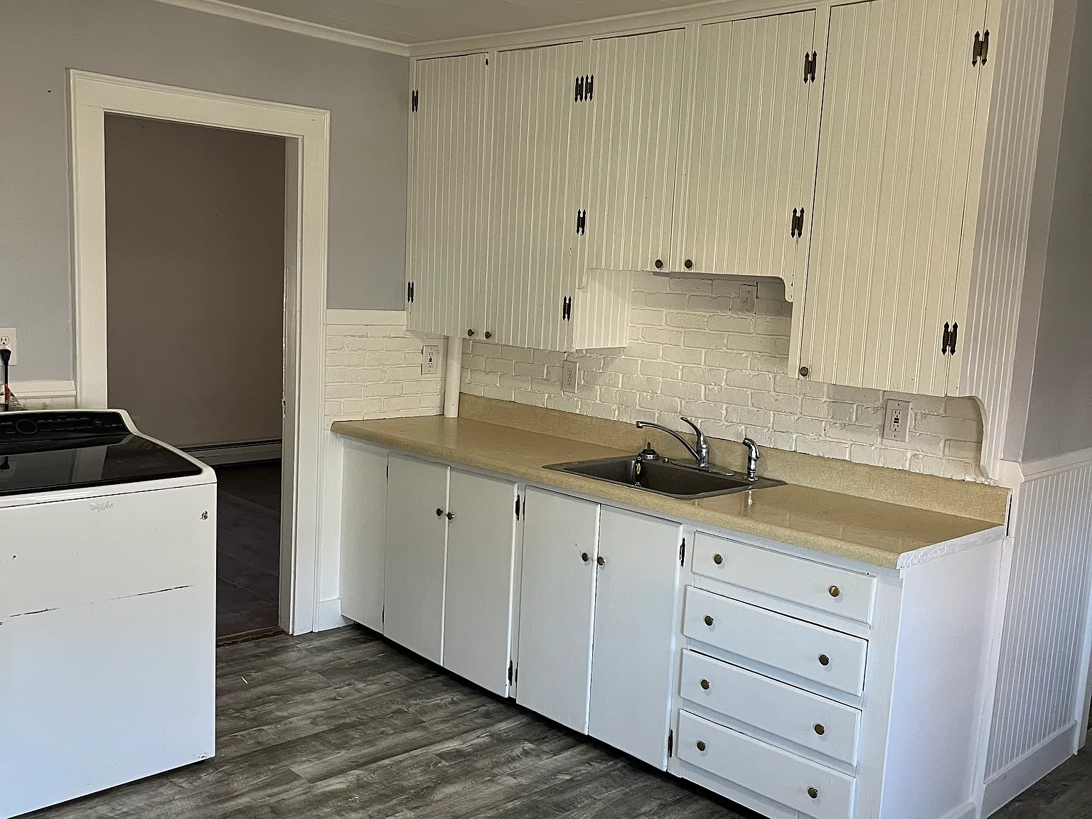 2 bed, $1,900 — Photo 2