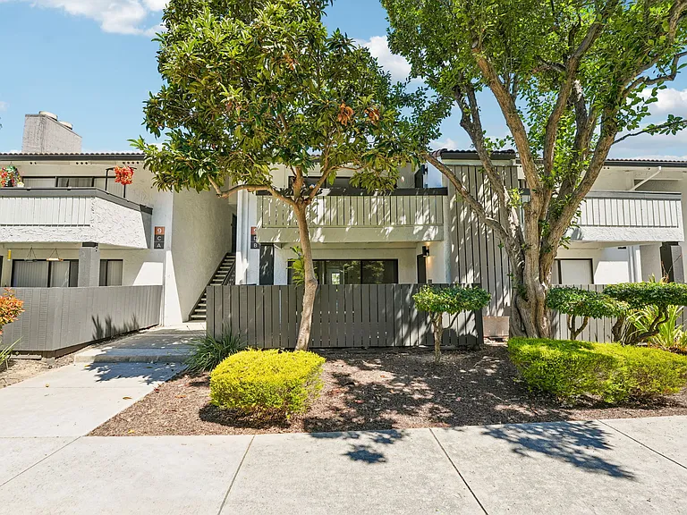 Summerwood Apartments — Photo 38