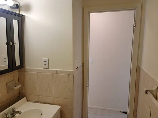 Rented by American Homes Group Inc | media 11