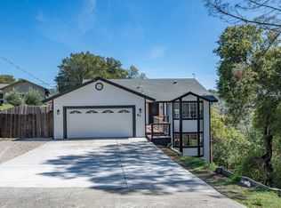 67 Zinnia Ln, Napa, CA