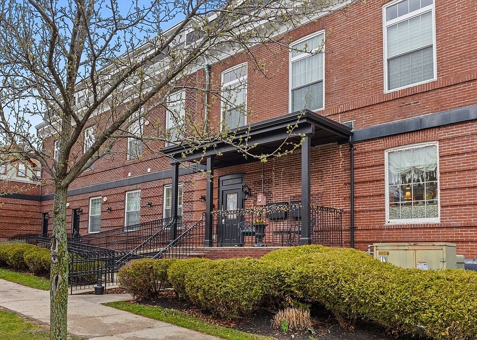 1st image of 317 Main St APT 7