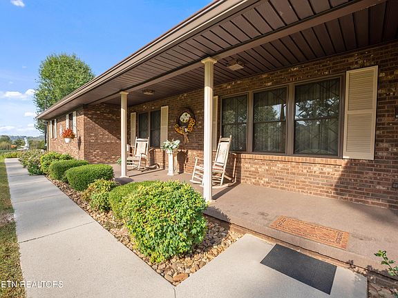 5th image of 13118 Hotchkiss Valley Rd E