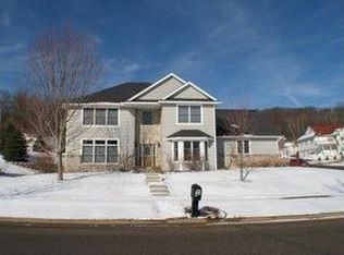 789 Aspen Valley Dr, Onalaska, WI 54650