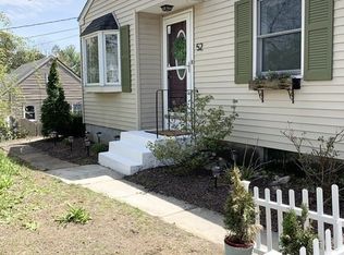 52 Pineywood Rd, Southwick, MA 01077