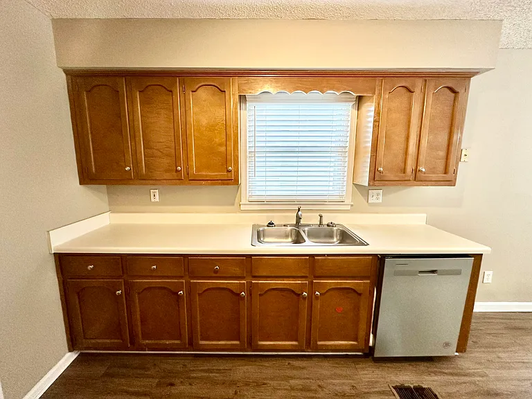 120 Southern Hills Cir — Photo 29