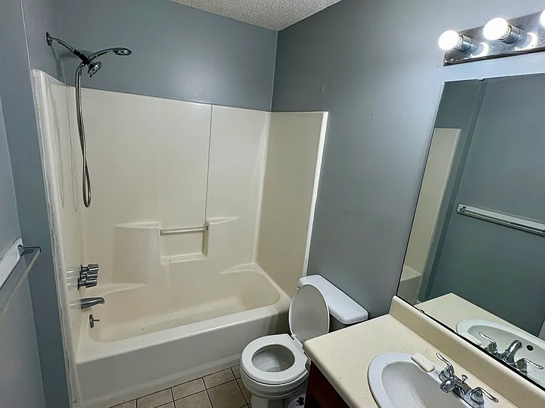127 Blue Pool Dr — Photo 9
