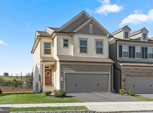 37 Locks Farm Ln, Downingtown, PA 19335