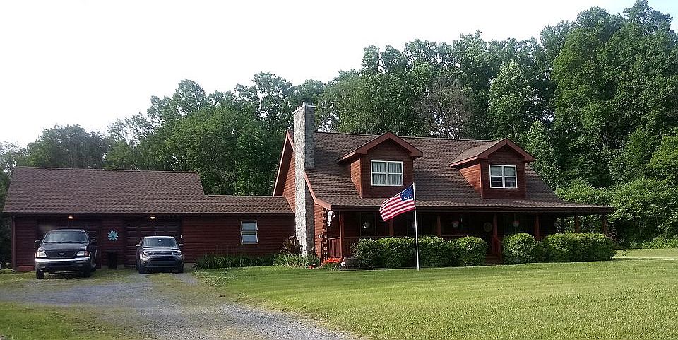 View of house from driveway