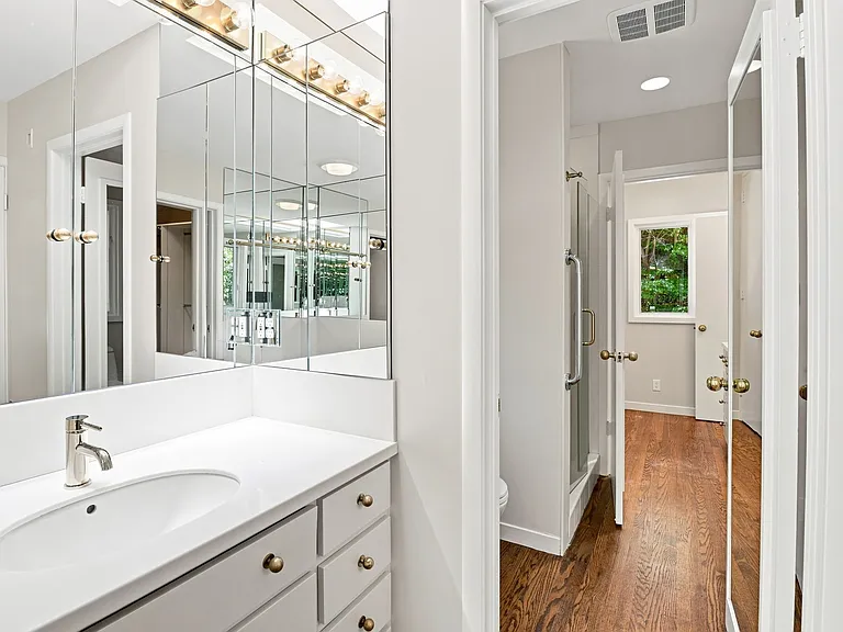 820 Eucalyptus Ave — Photo 37