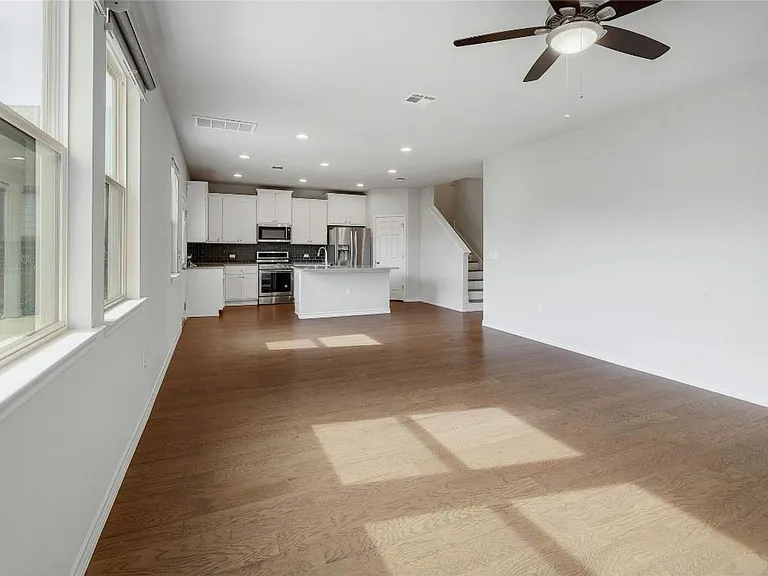 15801 Crissom Ln #17 — Photo 12