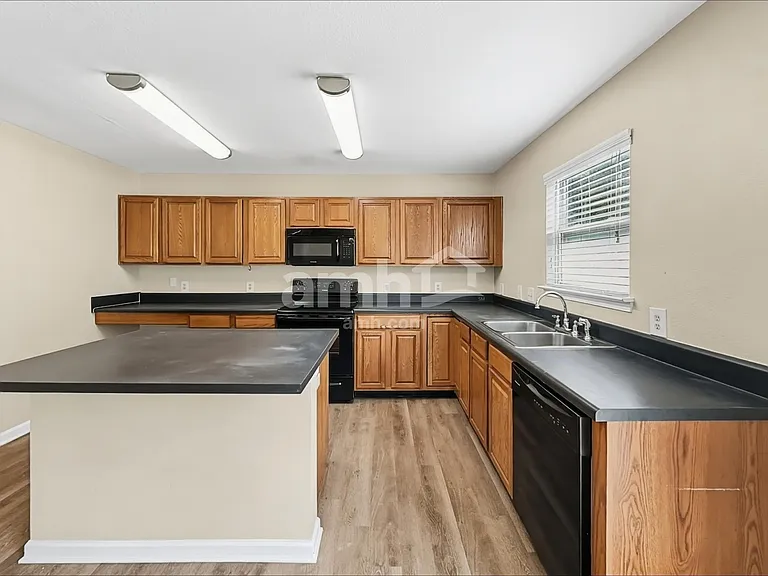 4504 Palustris Ct — Photo 3