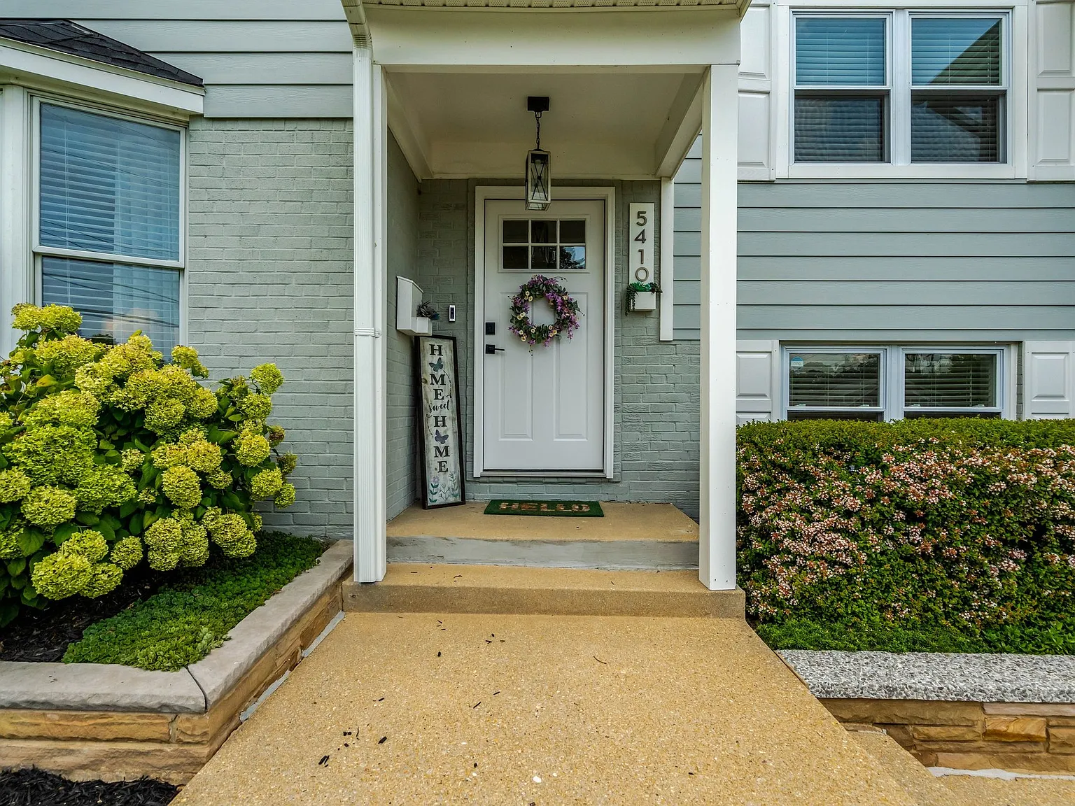4 bed, 2591 sqft, $4,500 — Photo 4