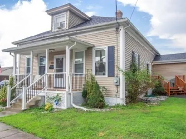 1198 Montgomery St, Chicopee, MA 01013
