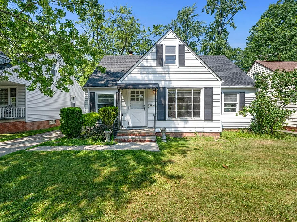 988 Glenside Ave