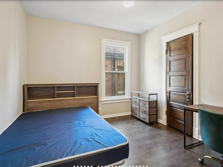 2146 Asbury Ave — Photo 4
