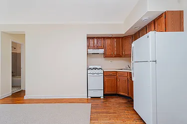 9430 Ridge Boulevard, #6F