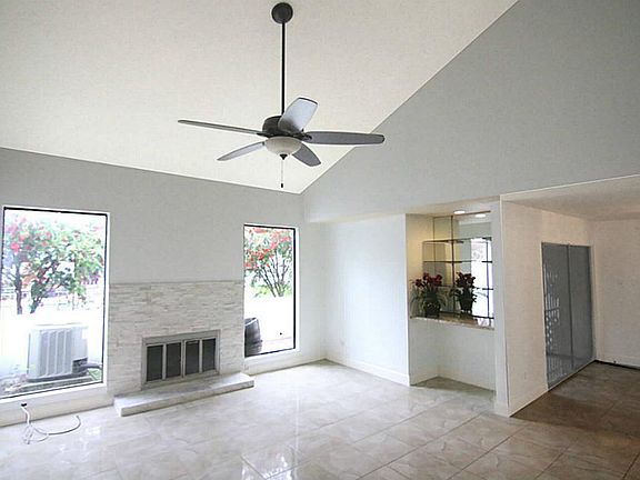 3rd image of 7655 S Braeswood Blvd APT 37