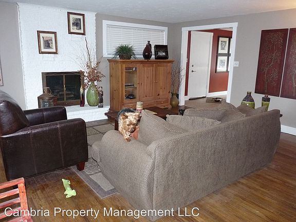 3rd image of 1288 E Hyland Lake Dr