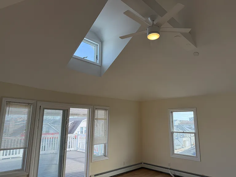 39 Indiana Ave #2 — Photo 6