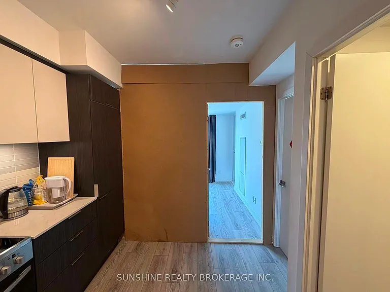 159 Wellesley St E #3210 — Photo 4