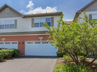 24215 W Walnut Cir, Plainfield, IL 60585