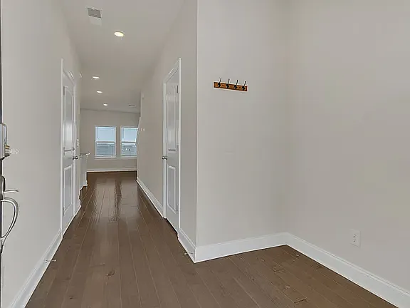 4537 Skywood Ln — Photo 4